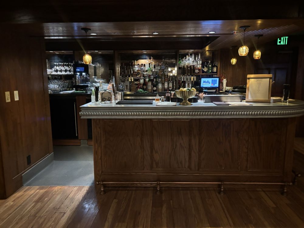 UCLA Lake Arrowhead Lodge Dining Room