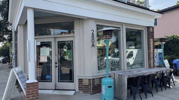 Daps Breakfast & Imbibe by null