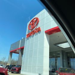 OXMOOR TOYOTA - 63 Photos & 119 Reviews - 8003 Shelbyville Rd ...
