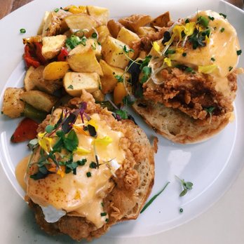 Lapisara Eatery - Fried Chicken Benedict - Breakfast & Brunch Near Me - San Francisco, California Lapisara Eatery - Fried Chicken Benedict - Breakfast & Brunch Near Me - San Francisco, California