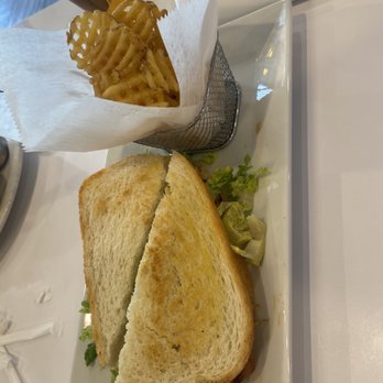 Staks Kitchen - Germantown - BLT Sandwich - Breakfast & Brunch Near Me - Germantown, Tennessee Staks Kitchen - Germantown - BLT Sandwich - Breakfast & Brunch Near Me - Germantown, Tennessee