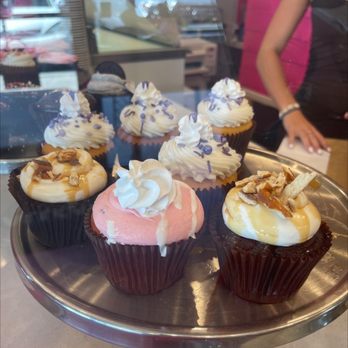Smallcakes Ahwatukee - Cupcakes Near Me - Phoenix, Arizona