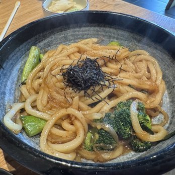 Hello Temaki - Yaki udon - Sushi Bars Near Me - Elk Grove, California