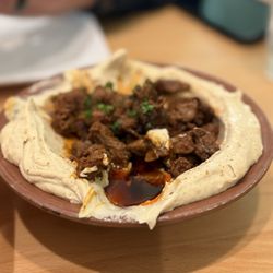 Diplomat La Verne - Hummus with beef, a must have so tender!