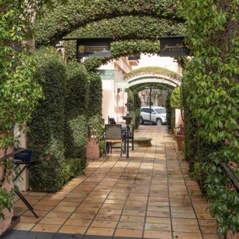 Galatea Effect - Wine Tasting Room Near Me - Sonoma, California