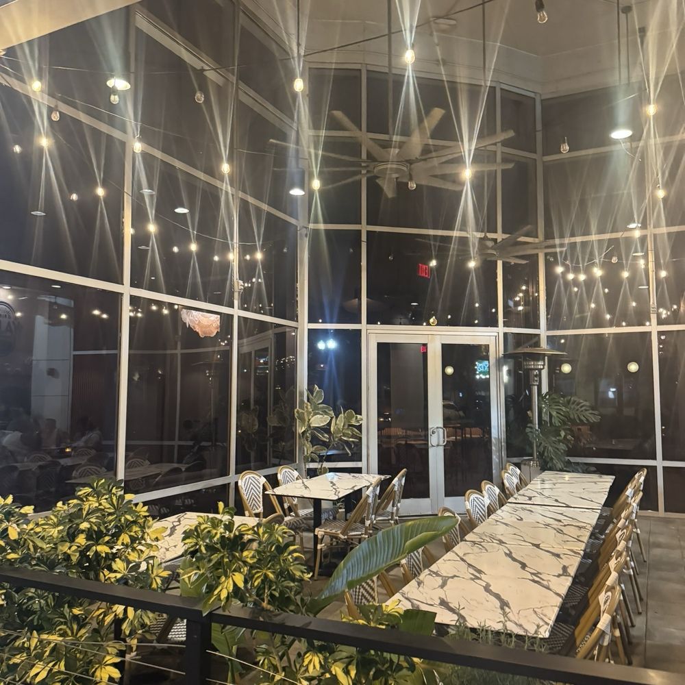TALAY - Nice outdoor patio - Thai Near Me - Orlando, Florida TALAY - Nice outdoor patio - Thai Near Me - Orlando, Florida