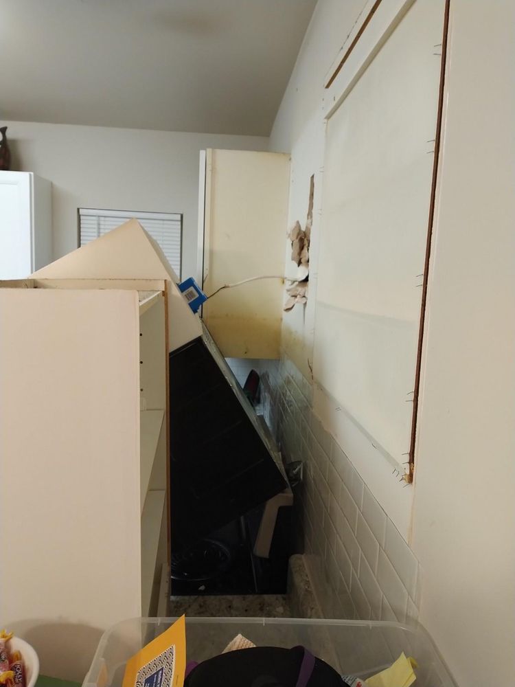 HARBOR VILLAGE APARTMENTS Updated September 2024 10 Reviews 2370