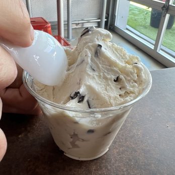 Sweet Cow - Desserts Near Me - Aurora, Colorado