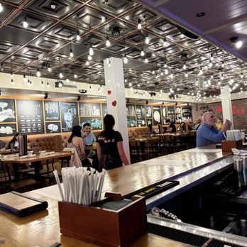 Batch New Southern Kitchen & Tap - Southern Near Me - West Palm Beach, Florida