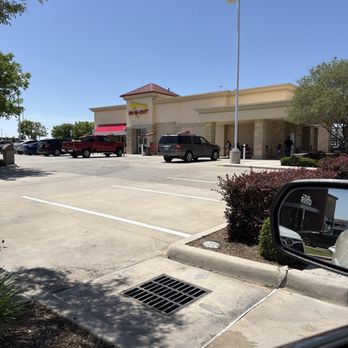 In-N-Out Burger - Burgers Near Me - Denton, Texas