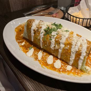 Mama Tigre - Santa Fe burrito - Mexican Near Me - Oakton, Virginia