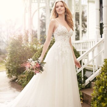 Bella Bride Boutique - MARTINA LIANA - Bridal Near Me - San Antonio, Texas Bella Bride Boutique - MARTINA LIANA - Bridal Near Me - San Antonio, Texas