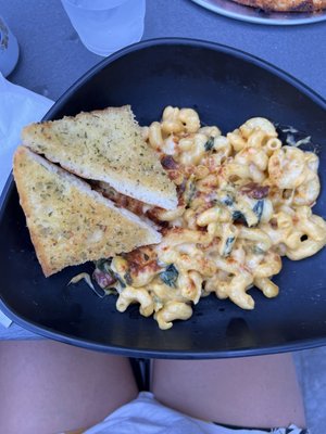 Sportsman’s Kitchen and Keg by null