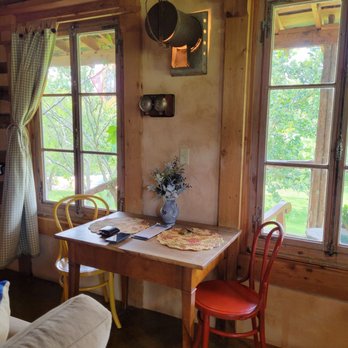 Barons CreekSide - Guest Houses Near Me - Fredericksburg, Texas