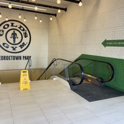 DC Department of Motor Vehicles - Go down the escalator