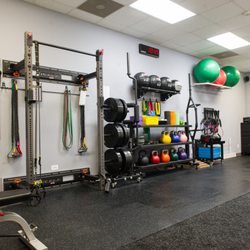 Chicago Spine and Sports - Gym area