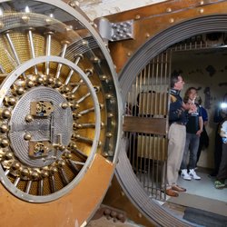 Downtown Top to Bottom Walking Tour - Inside the vault...that is some door huh?