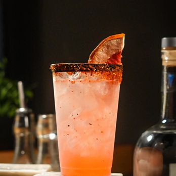 Pour the Moments - Bartenders Near Me