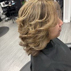 Hill Top Salon & Barber Spring Valley Lake - Highlights