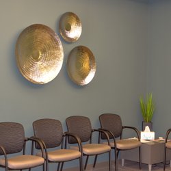 Cataract & Eye Disease Specialists - St. Charles location mid-wait area.