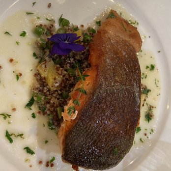 Bliss 46 Bistro - Pave de Saumon aux petit riz - French Near Me - Sunnyside, New York Bliss 46 Bistro - Pave de Saumon aux petit riz - French Near Me - Sunnyside, New York