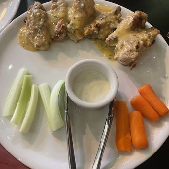 Bella's Wood Fire Pizzeria - Wood fire wings - Pizza Near Me - Algonquin, Illinois