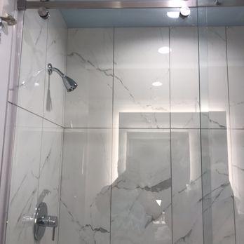 Pearl Hotel - The shower - Hotels Near Me - Bay St. Louis, Mississippi Pearl Hotel - The shower - Hotels Near Me - Bay St. Louis, Mississippi