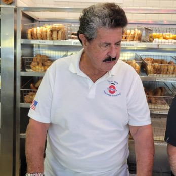 Goldberg'S Famous Deli - Owner - Bagels Near Me - Millburn, New Jersey