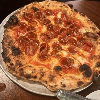 ViceVersa Miami - Hot Honey Pepperoni pizza - Cocktail Bars Near Me - Miami, Florida