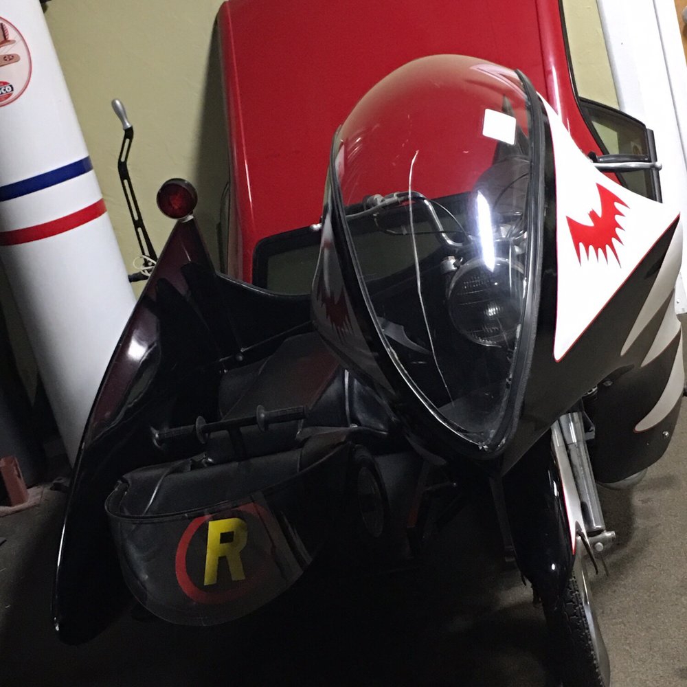 Orlando Auto Museum - Batman motorcycle with Robin sidecar - Museums Near Me - Orlando, Florida