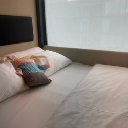 citizenM Rotterdam Hotel - Small clean room