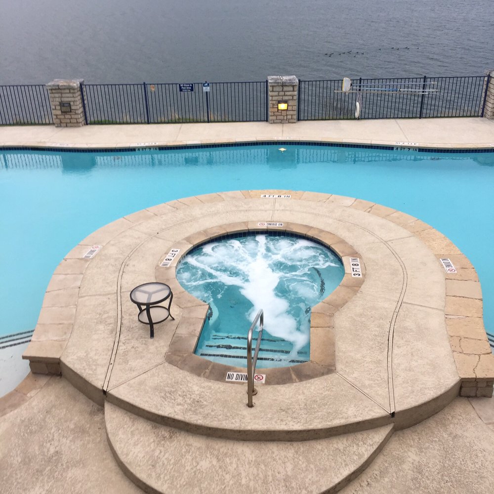 Lake Travis Condo - Vacation Rentals Near Me - Lago Vista, Texas Lake Travis Condo - Vacation Rentals Near Me - Lago Vista, Texas