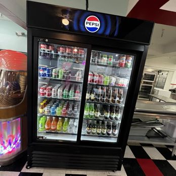 Papa's Treat Shoppe - Ice Cream & Frozen Yogurt Near Me - Antioch, Illinois