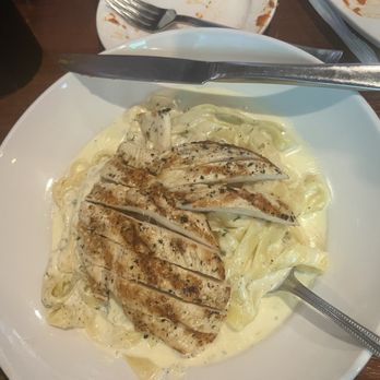 Joe's  Italian Restaurant - Chicken Alfredo - Pizza Near Me - Justin, Texas
