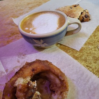 Greatful Bread - Homemade cinnamon roll,cappuccino and lavender chocolate chip scone - Bakeries Near Me - Floyd, Virginia