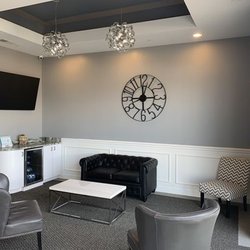 Floss Family Dental - waiting room