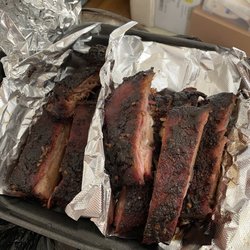 Ribs In LA - Pork Ribs, more Ribs and some Brisket (or maybe Tri Tip... can't remember but it's ALL tender and flavorfully good!