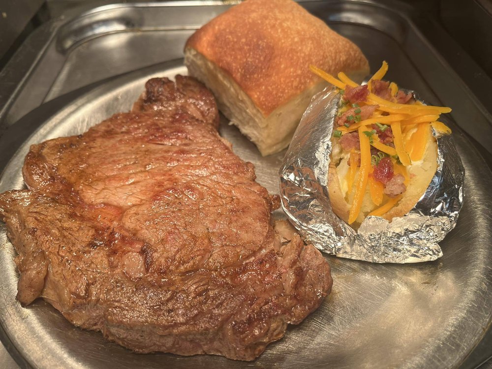 Maverick Steaks & Spirits