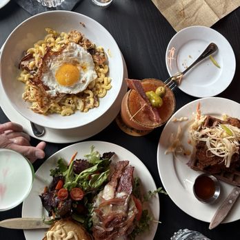 Barrel & Bacon - Sunday brunch! Chicken ube waffle, breakfast Mac and cheese, B&B burger - Cocktail Bars Near Me - Seattle, Washington Barrel & Bacon - Sunday brunch! Chicken ube waffle, breakfast Mac and cheese, B&B burger - Cocktail Bars Near Me - Seattle, Washington
