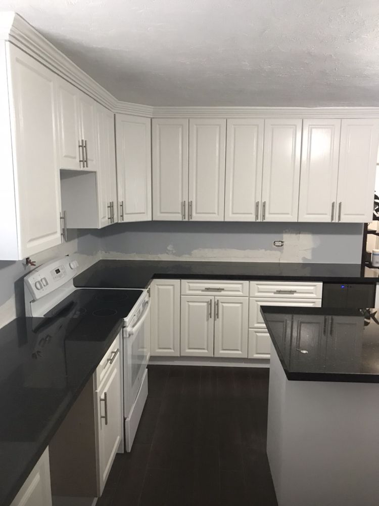 RIDER KITCHEN 11 Photos 1090 E 28th St, Hialeah, Florida