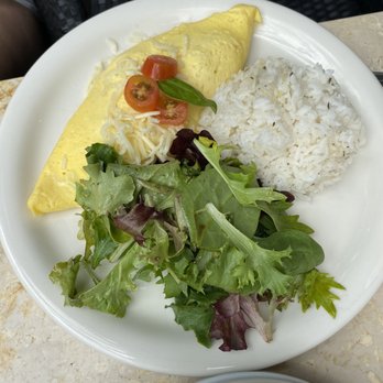 Cream Pot - Three cheese omelet - Breakfast & Brunch Near Me - Honolulu, Hawaii Cream Pot - Three cheese omelet - Breakfast & Brunch Near Me - Honolulu, Hawaii