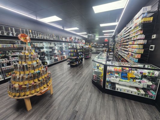 Fog Smoke & Vape, 27405 US Hwy 27, Ste 106, Leesburg, FL 34748, US