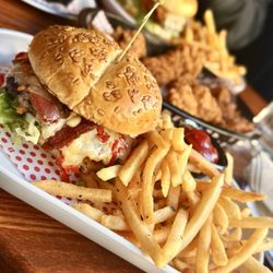 Shy Bird - CHIPOTLE CHEDDAR BACON SMASHBURGER