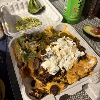 Taco Chinoz - Nachos with carne asada - Tacos Near Me - Manassas, Virginia Taco Chinoz - Nachos with carne asada - Tacos Near Me - Manassas, Virginia