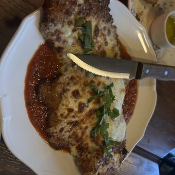 Donna's - Chicken parmigiana - Italian Near Me - Los Angeles, California