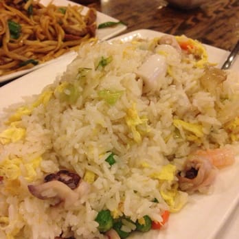Dumpling Cafe - Seafood Fried Rice - Taiwanese Near Me - Boston, Massachusetts