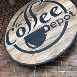 Lovely little train depot turned coffee shop with great indoor and outdoor seating. Lovely little train depot turned coffee shop with great indoor and outdoor seating.
