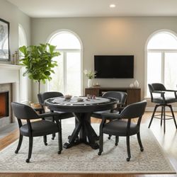 The Great Escape - Elegant poker table