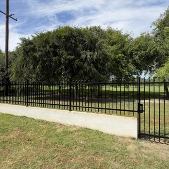 Cuadras Fence - Metal fence - Fences & Gates Near Me - Compton, California