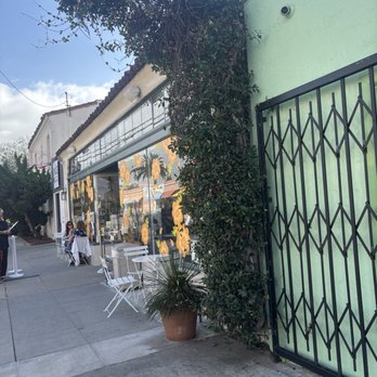 Gusto Bread - Front of the bakery with outdoor seating - Bakeries Near Me - Long Beach, California Gusto Bread - Front of the bakery with outdoor seating - Bakeries Near Me - Long Beach, California